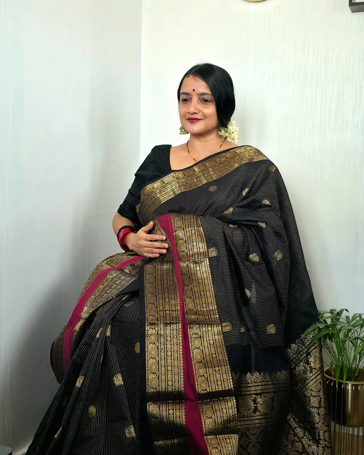 TRIPURA SUNDARI - Black Vaira Oosi 120-Count Pure Handloom Kanchi Cotton Saree with Magenta Border | ATIROOP